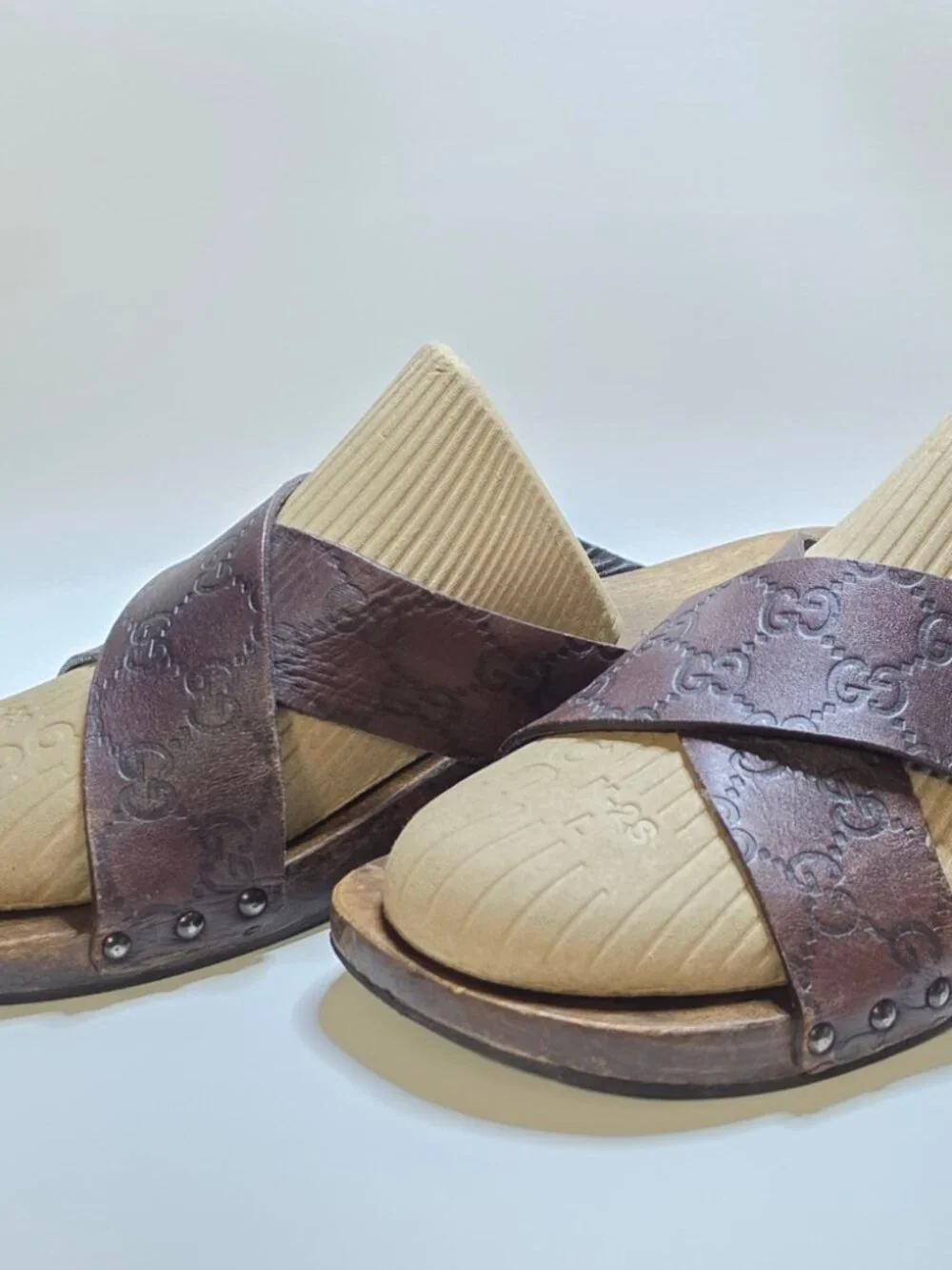Gucci Guccissima Leather GG Monogram Wooden Cross Over Slide Sandals Sz. 9.5 USA
